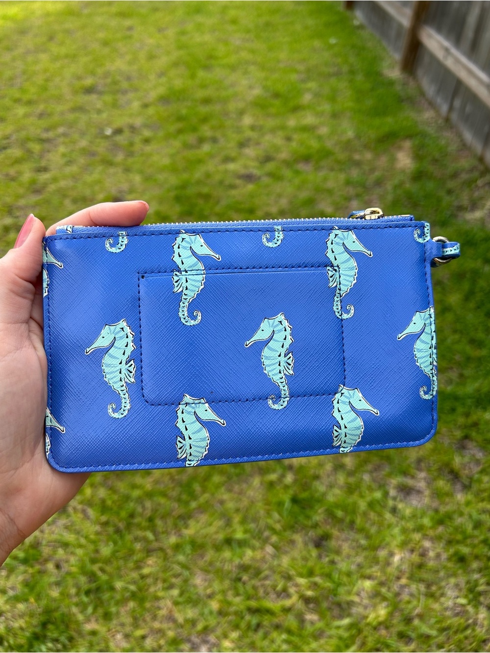 kate spade blue wristlet with mint seahorse novelty print - Picture 4 of 8